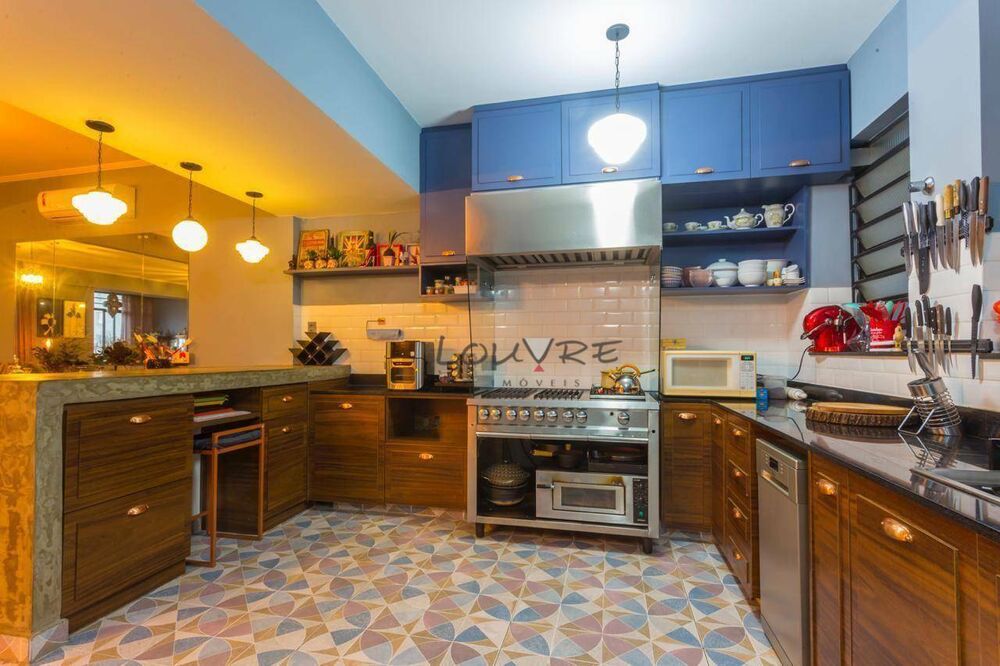 Apartamento à venda com 3 quartos, 266m² - Foto 3