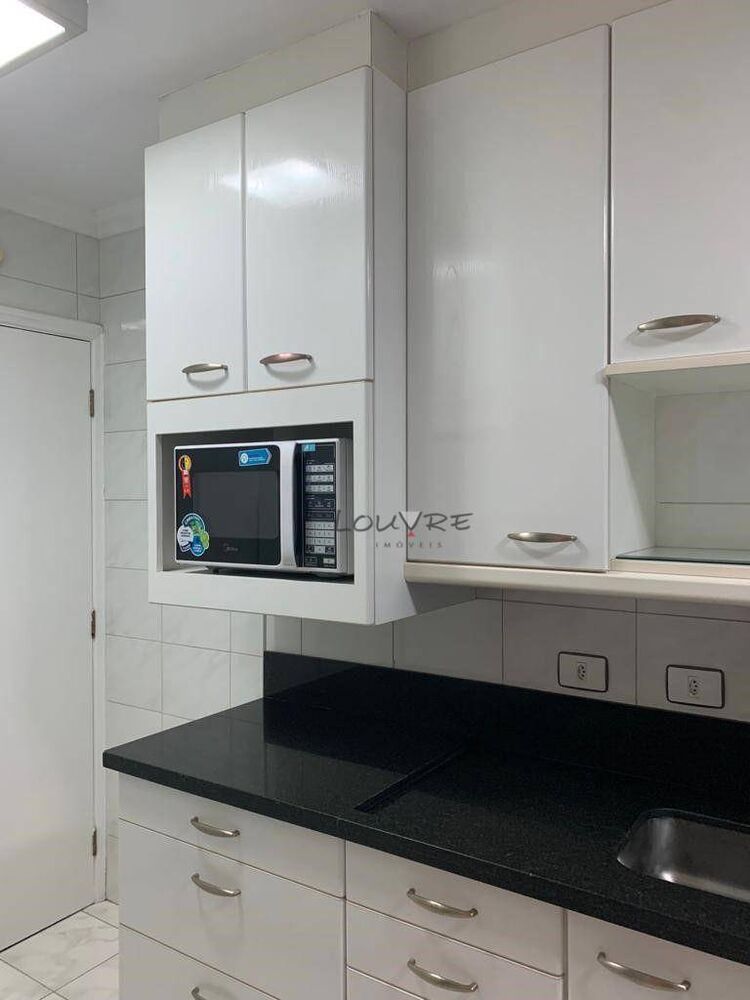 Apartamento para alugar com 2 quartos, 90m² - Foto 8