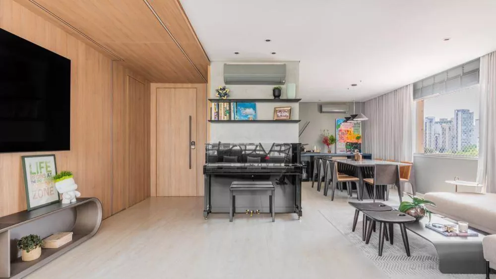 Apartamento à venda com 3 quartos, 137m² - Foto 1