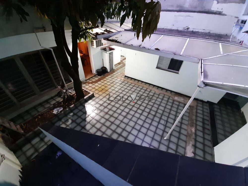 Casa, 8 quartos, 276 m² - Foto 1