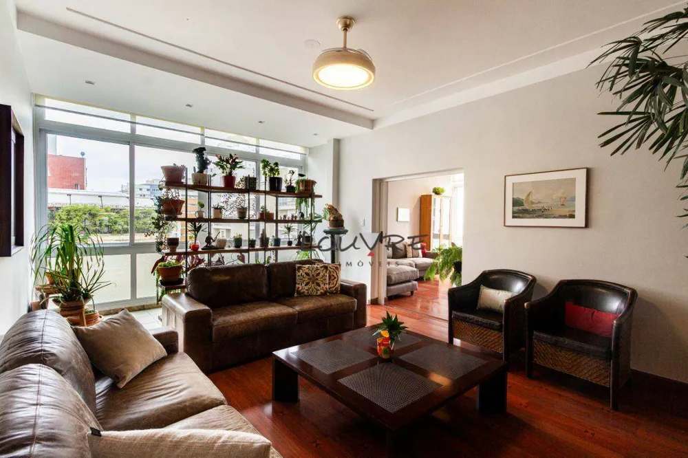 Apartamento, 3 quartos, 182 m² - Foto 1