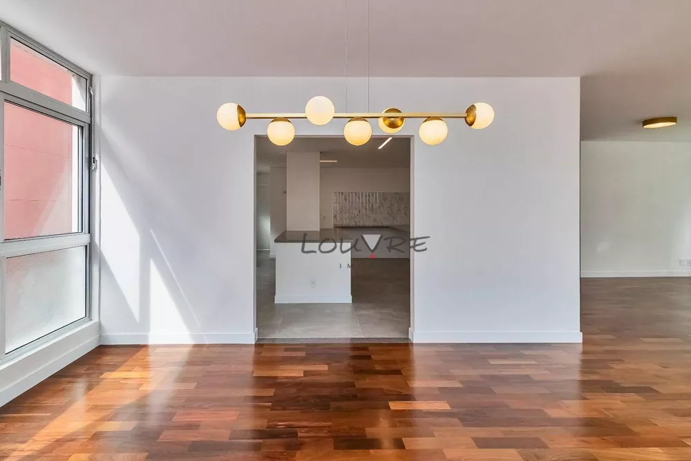 Apartamento à venda com 3 quartos, 267m² - Foto 4