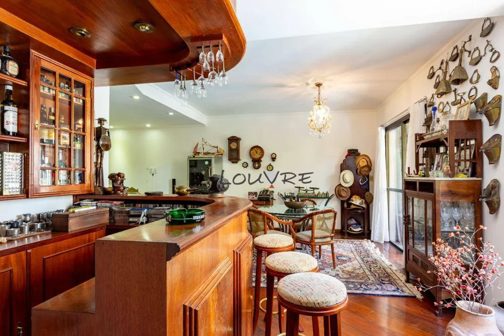 Apartamento, 3 quartos, 141 m² - Foto 1