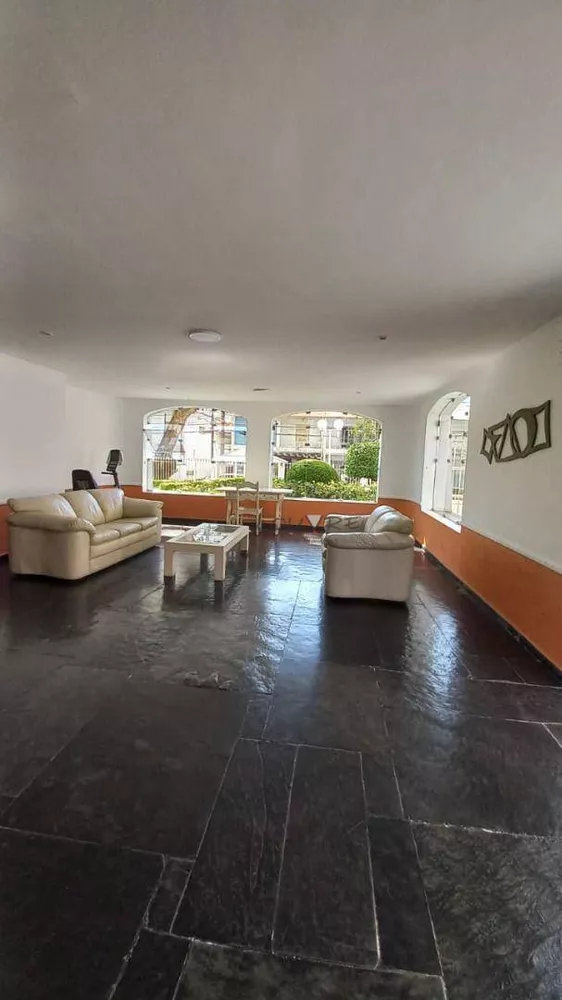 Apartamento à venda com 2 quartos, 83m² - Foto 3