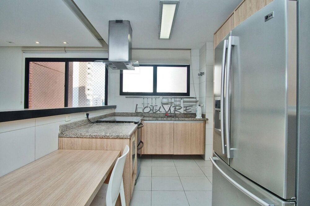 Apartamento à venda com 3 quartos, 184m² - Foto 4