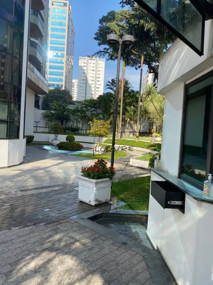 Apartamento à venda com 4 quartos, 600m² - Foto 2