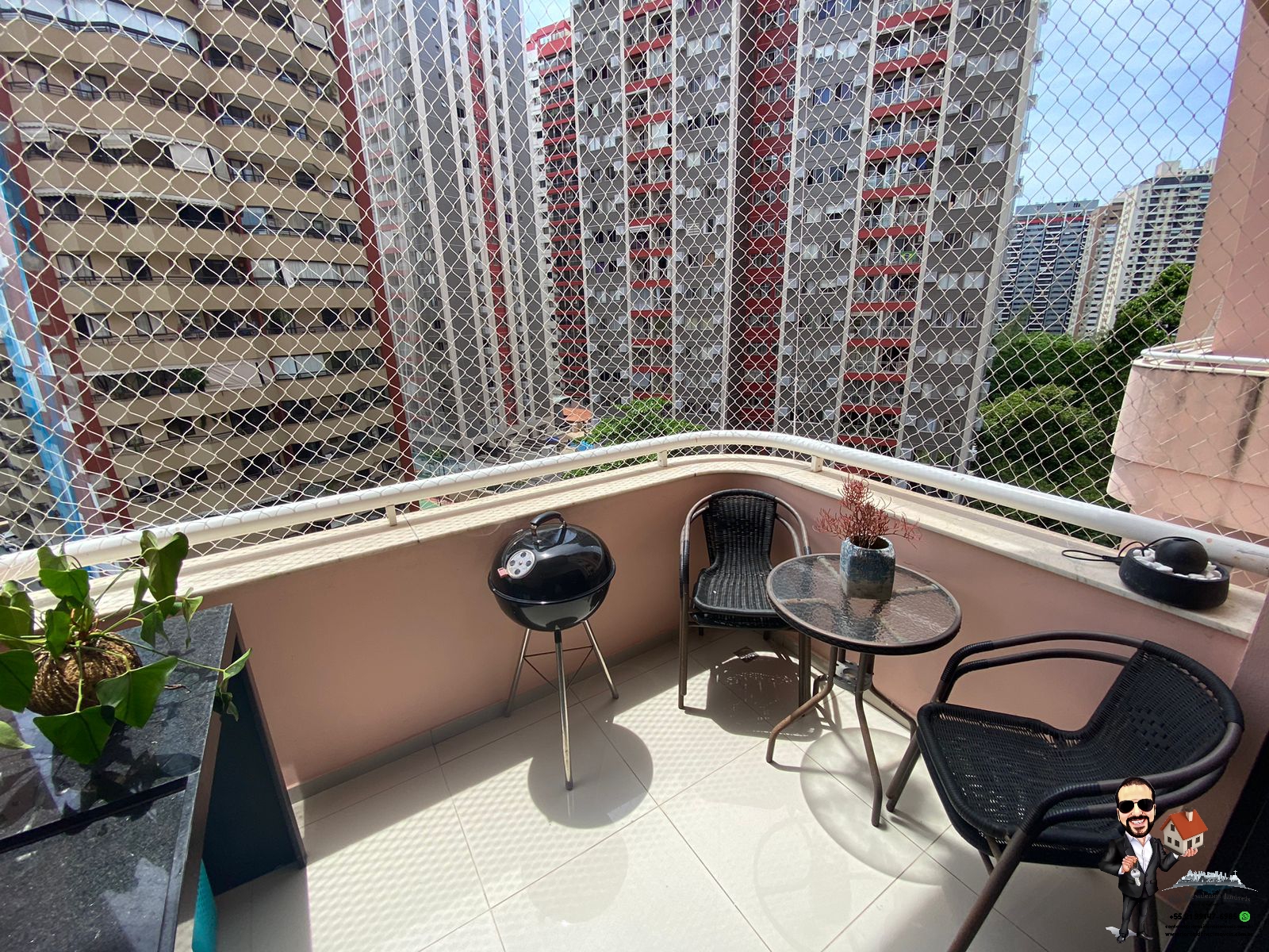 Apartamento à venda com 2 quartos, 72m² - Foto 1