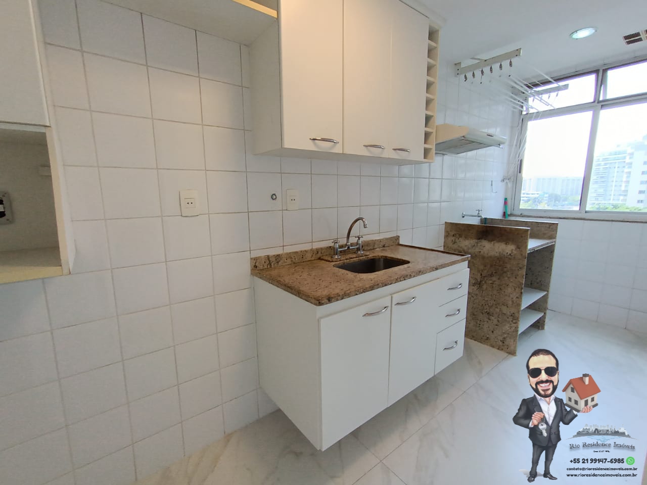 Apartamento à venda com 2 quartos, 70m² - Foto 2