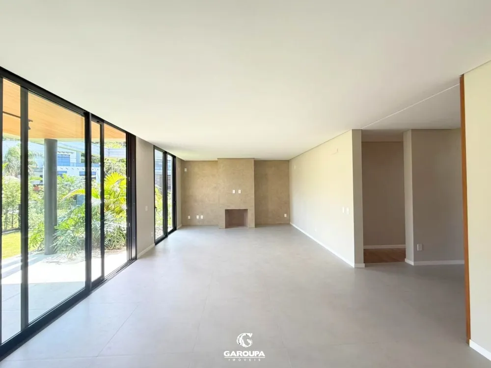 Casa, 3 quartos, 196 m² - Foto 3