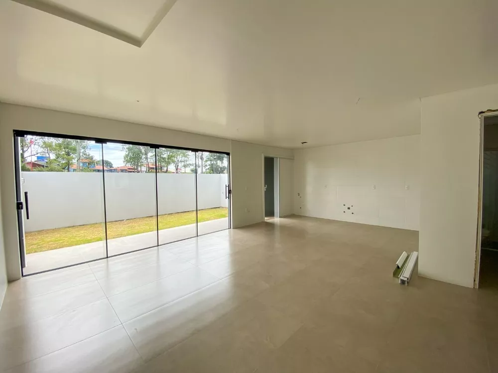 Casa à venda com 3 quartos, 148m² - Foto 3