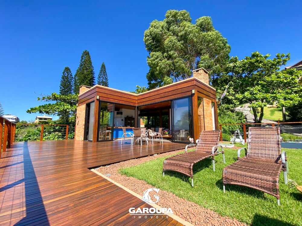 Casa, 3 quartos, 204 m² - Foto 1