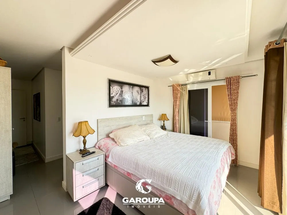 Casa, 5 quartos, 300 m² - Foto 9