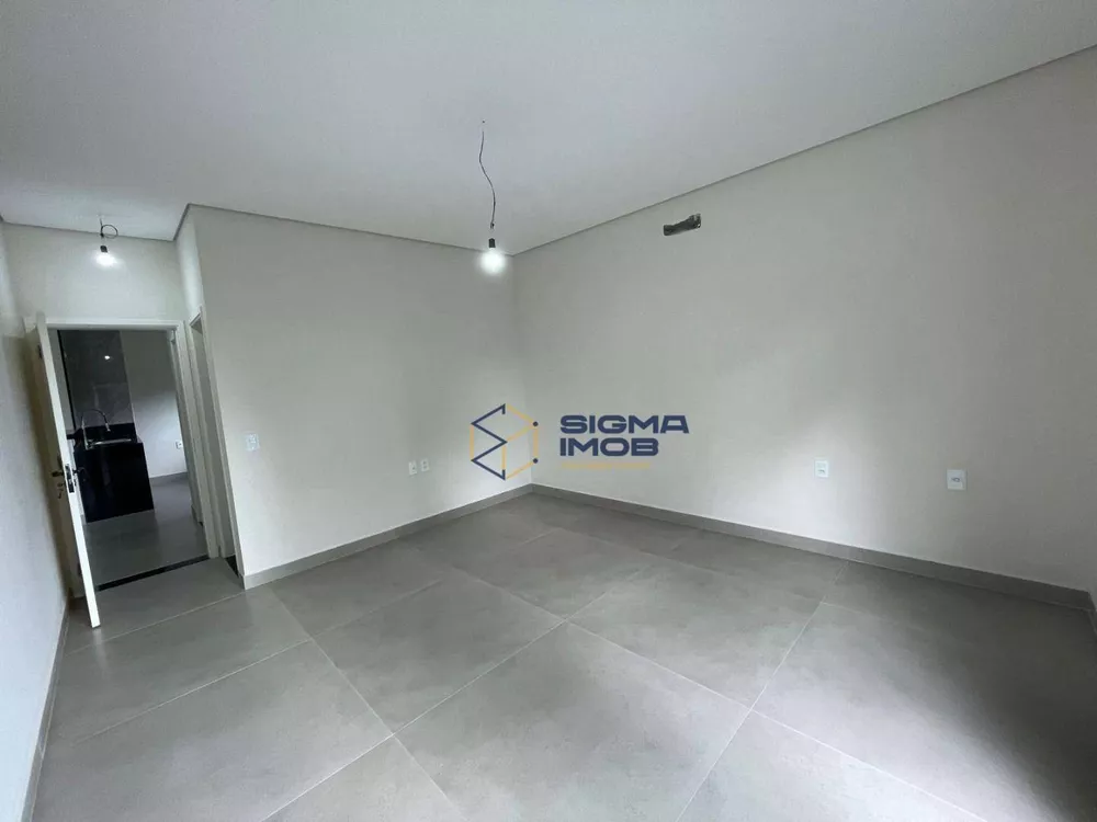 Casa, 3 quartos, 207 m² - Foto 1