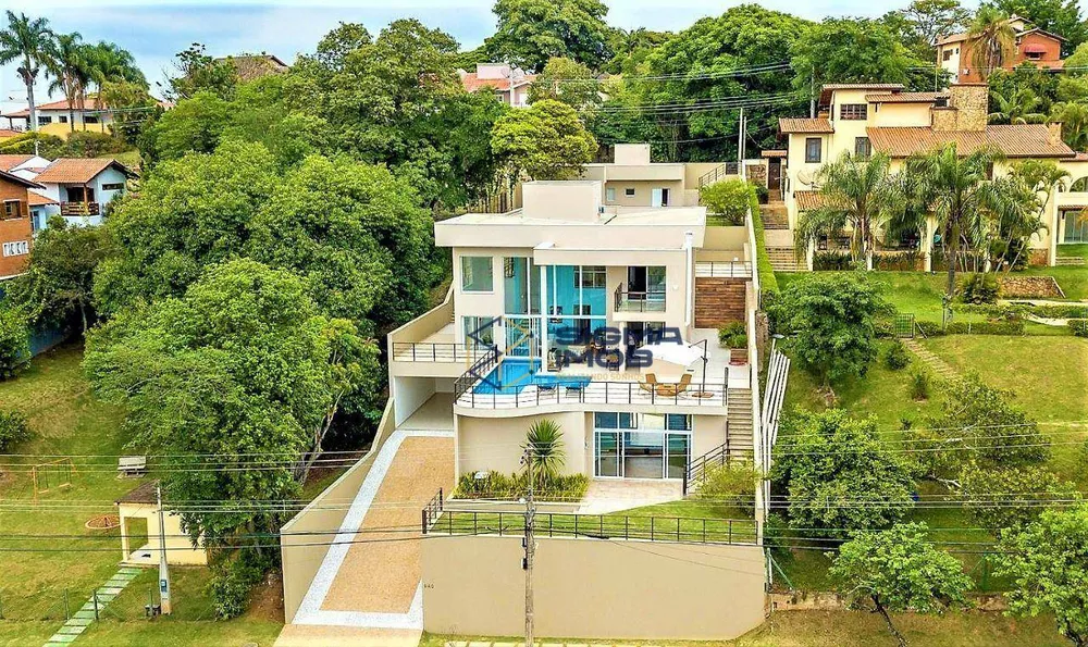 Casa, 6 quartos, 680 m² - Foto 1