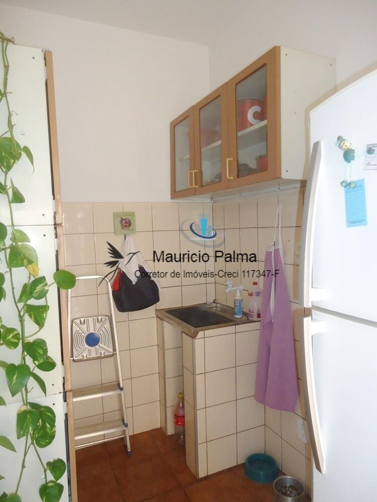 Casa à venda com 4 quartos, 250m² - Foto 2