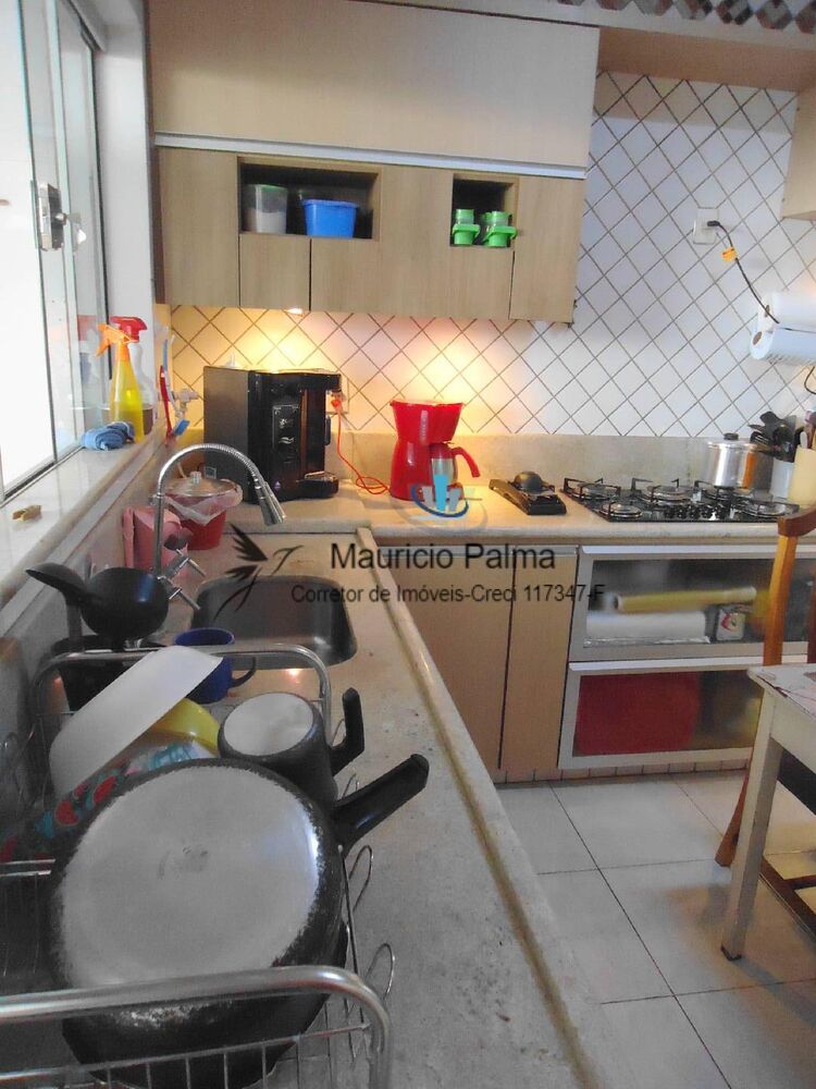 Casa, 3 quartos, 218 m² - Foto 1