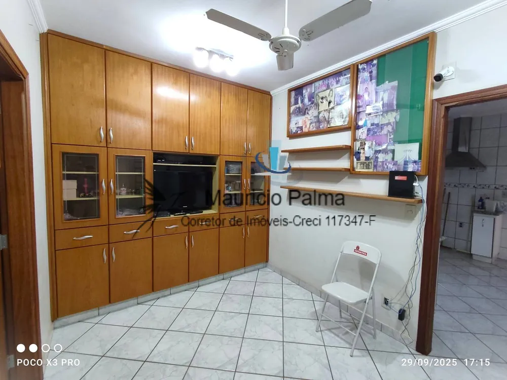 Casa, 3 quartos, 242 m² - Foto 1
