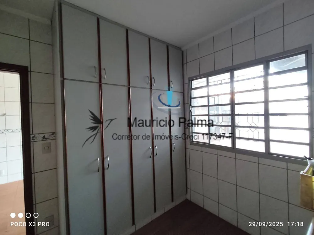 Casa, 3 quartos, 242 m² - Foto 2
