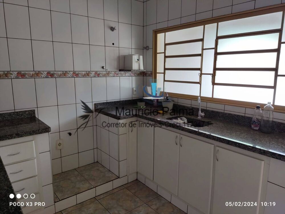 Casa à venda com 3 quartos, 151m² - Foto 7