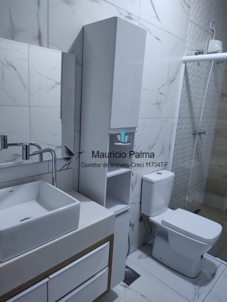 Casa à venda com 3 quartos, 253m² - Foto 2
