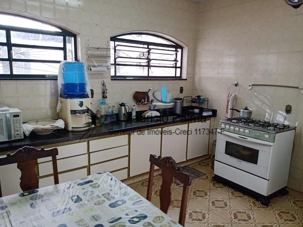 Casa à venda e aluguel com 6 quartos, 624m² - Foto 5