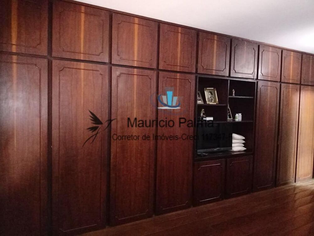 Casa à venda e aluguel com 6 quartos, 624m² - Foto 2