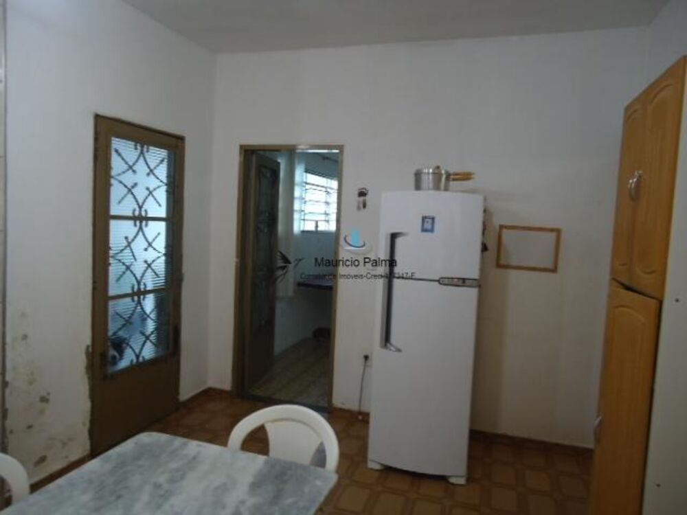 Casa, 4 quartos, 242 m² - Foto 1