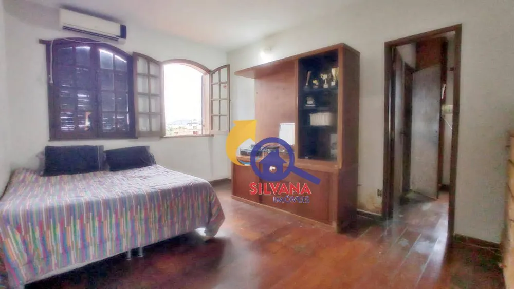 Casa, 5 quartos, 349 m² - Foto 2
