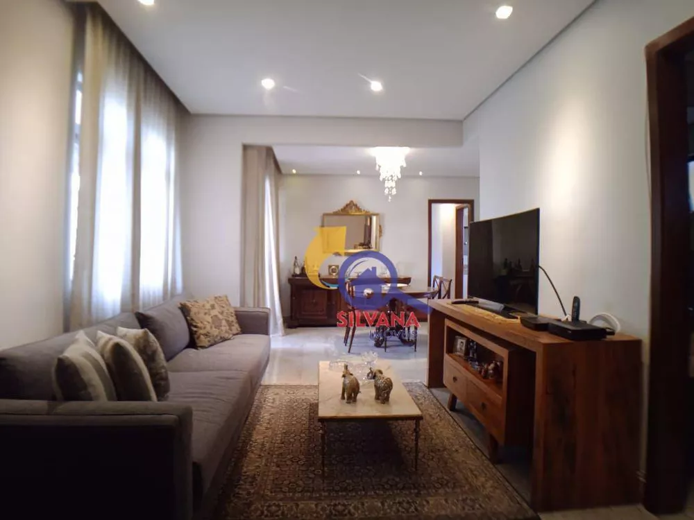 Apartamento à venda com 3 quartos, 248m² - Foto 3