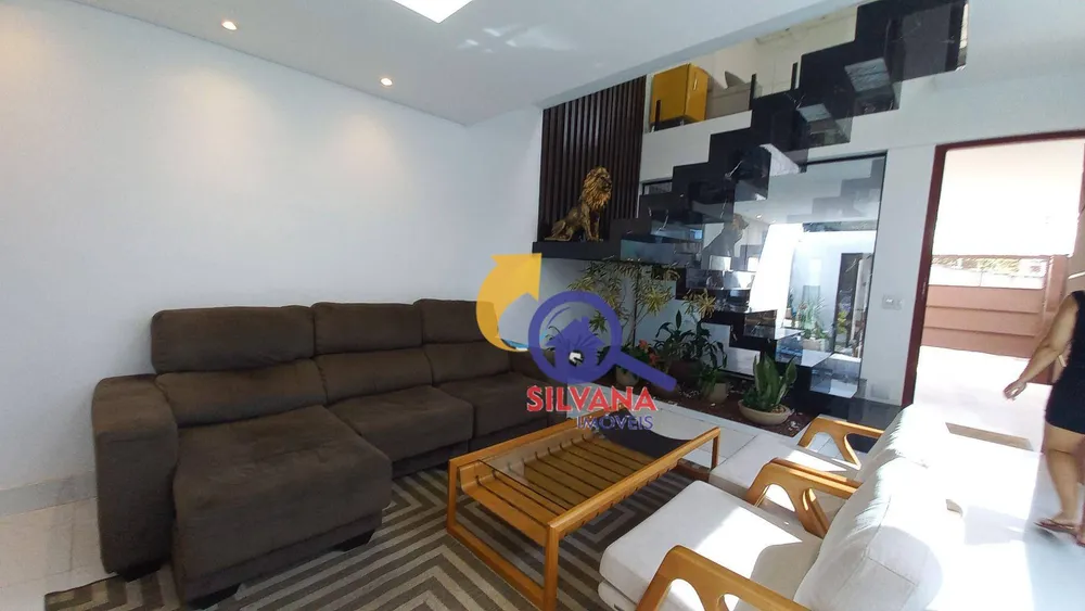 Casa, 3 quartos, 180 m² - Foto 1