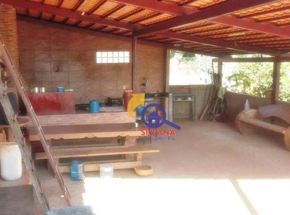 Sítio, 4 quartos, 1000 m² - Foto 5