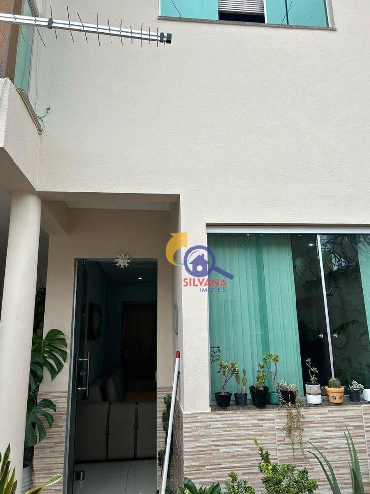 Casa de Condomínio à venda com 3 quartos, 146m² - Foto 1