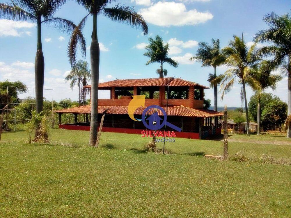 Chácara à venda com 4 quartos, 3000M2 - Foto 1
