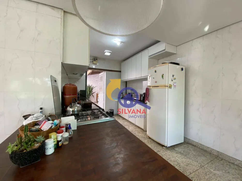 Casa, 3 quartos, 455 m² - Foto 2