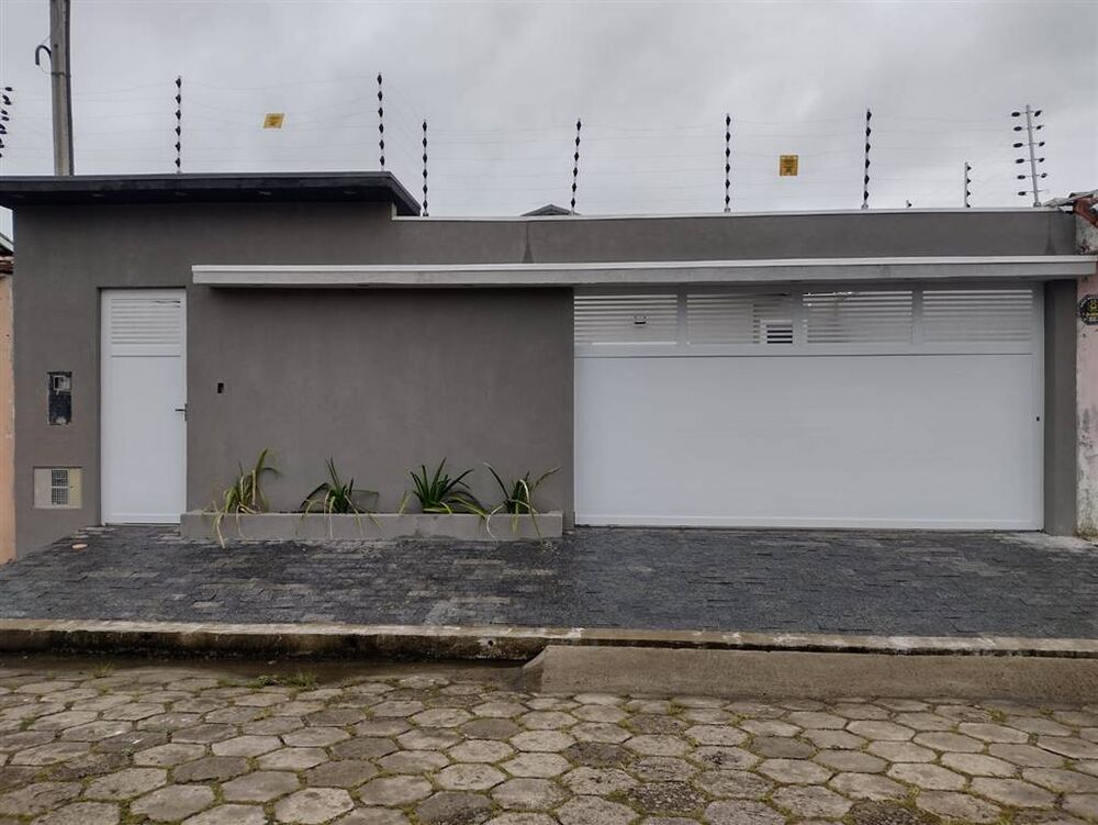 Casa, 4 quartos, 165 m² - Foto 1