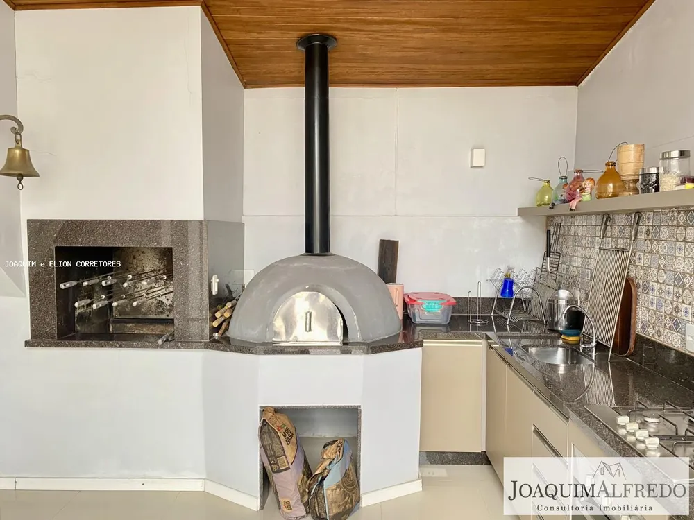 Casa, 4 quartos, 203 m² - Foto 2