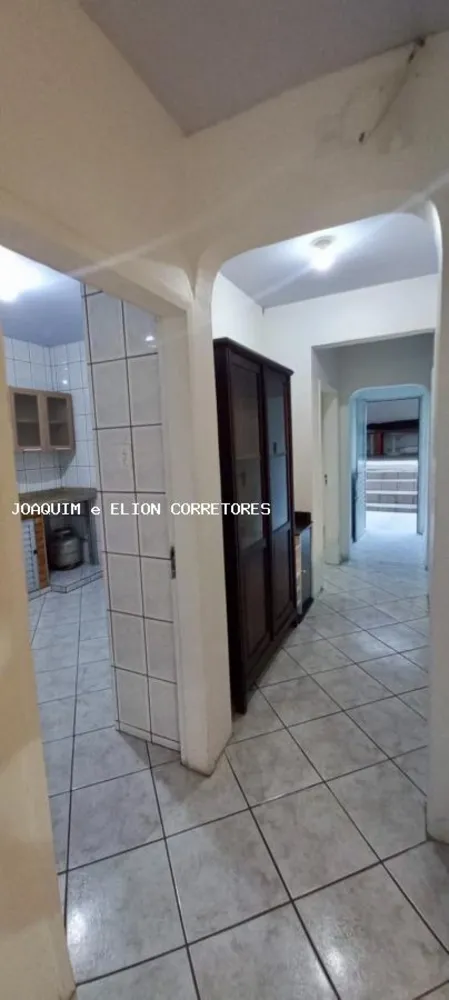 Casa, 4 quartos, 206 m² - Foto 2