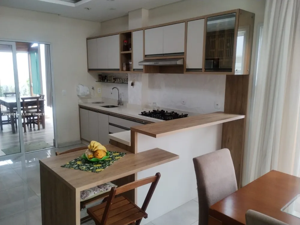 Casa, 2 quartos, 163 m² - Foto 1