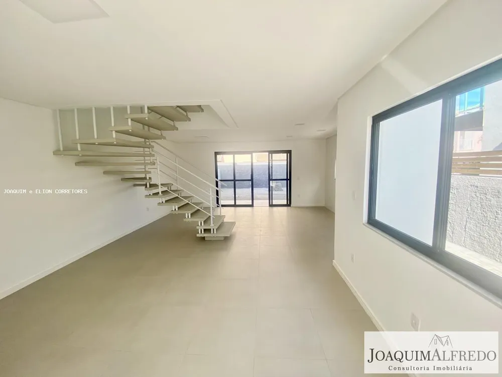 Casa, 3 quartos, 132 m² - Foto 2