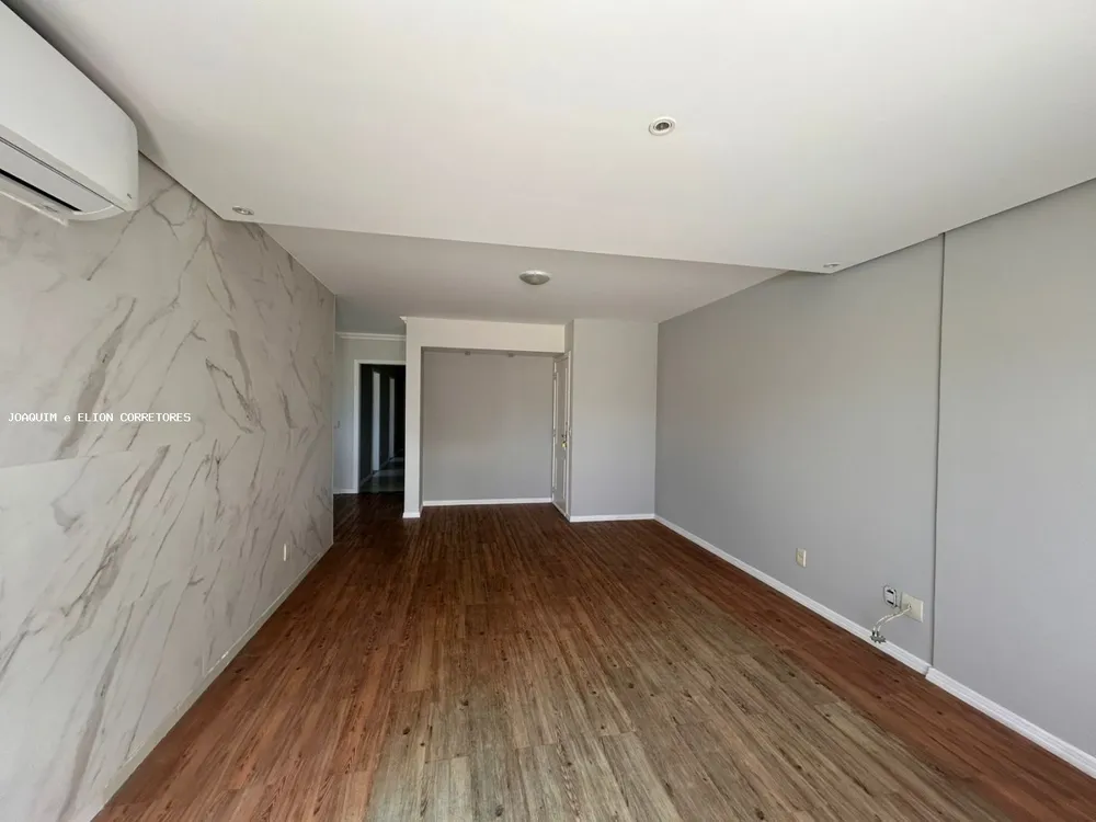 Cobertura, 3 quartos, 263 m² - Foto 1