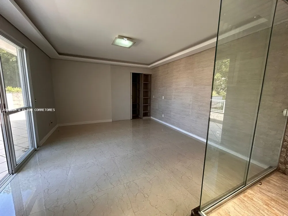 Cobertura, 3 quartos, 263 m² - Foto 3