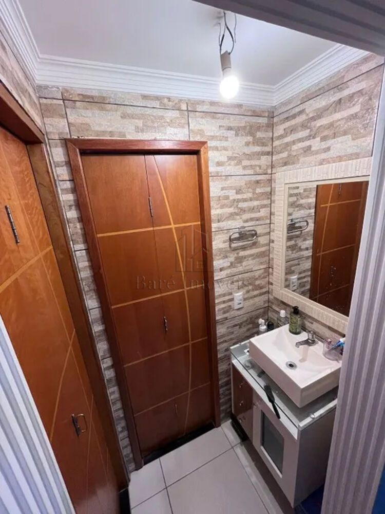 Apartamento à venda com 2 quartos, 44m² - Foto 1