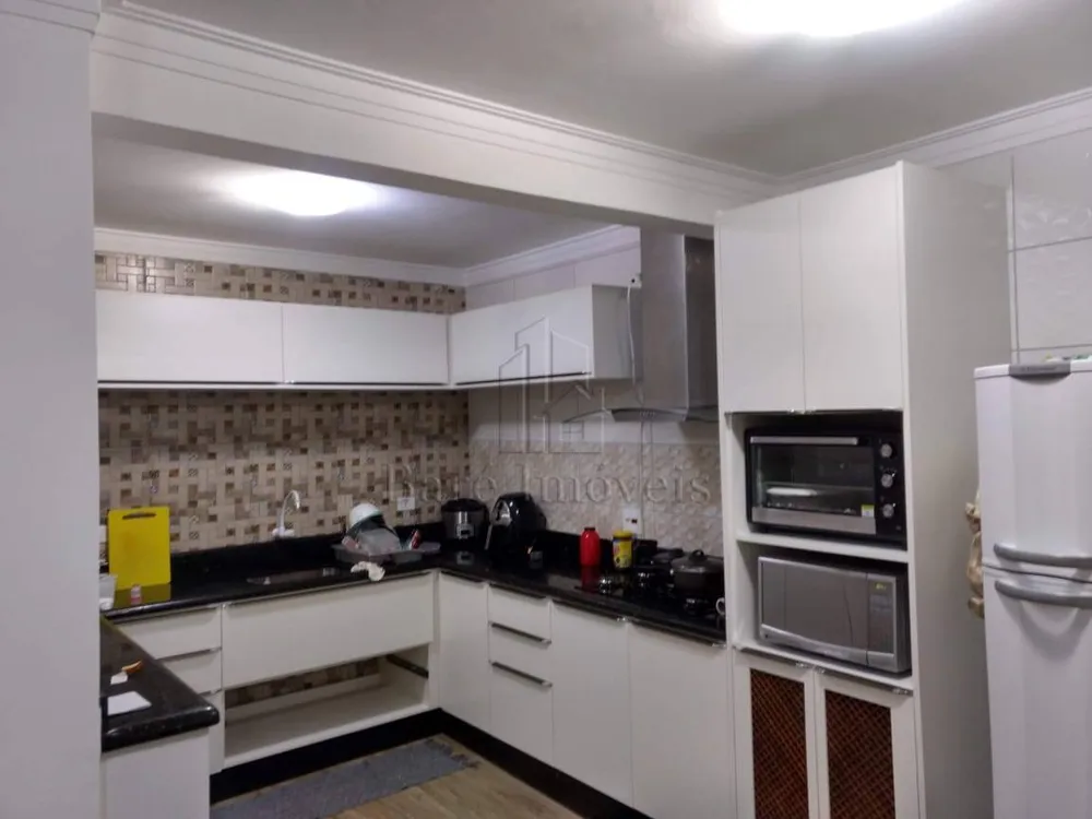 Sobrado, 3 quartos, 222 m² - Foto 1