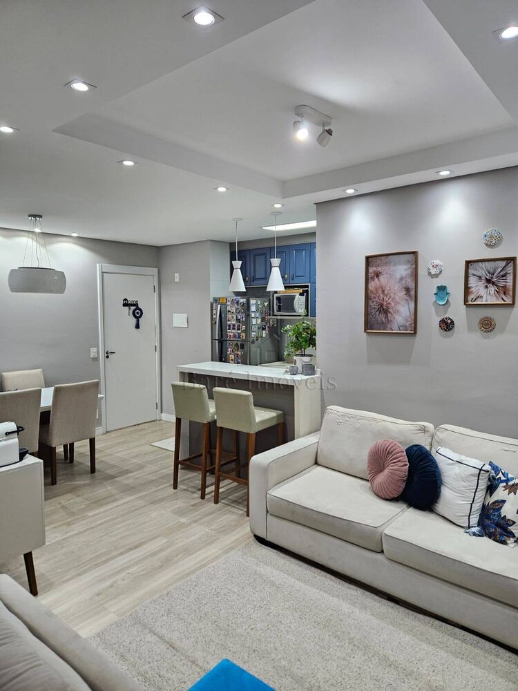 Apartamento à venda com 3 quartos, 71m² - Foto 1