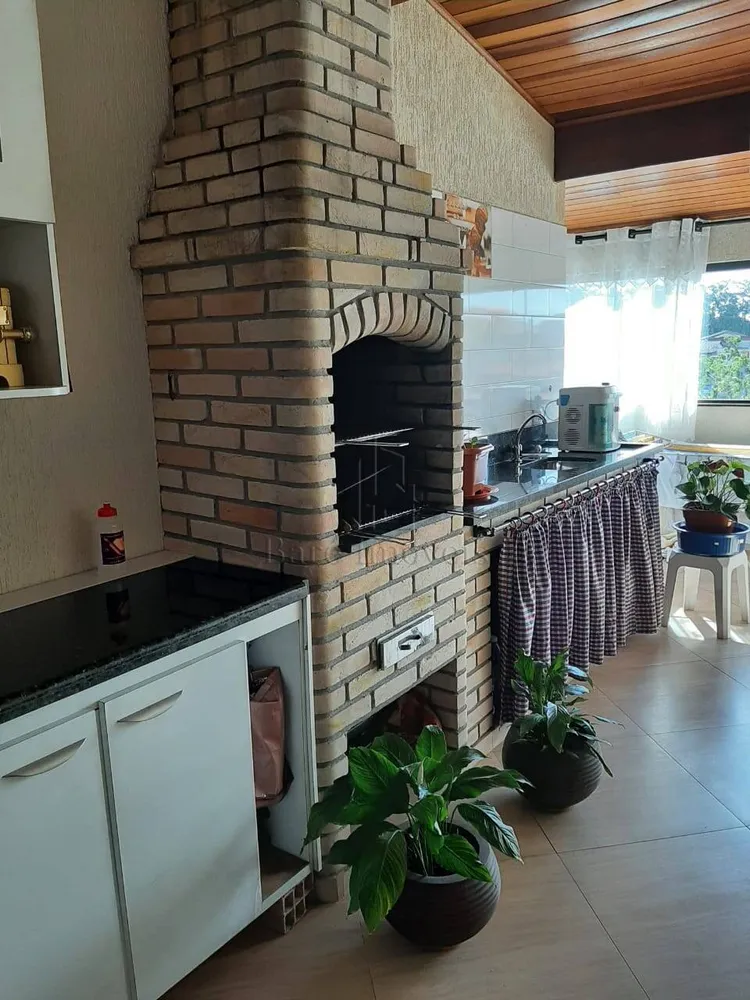 Casa, 5 quartos, 310 m² - Foto 1