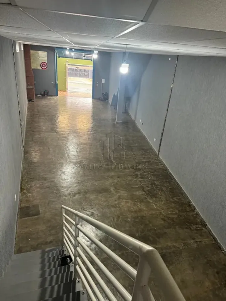 Depósito-Galpão, 240 m² - Foto 1