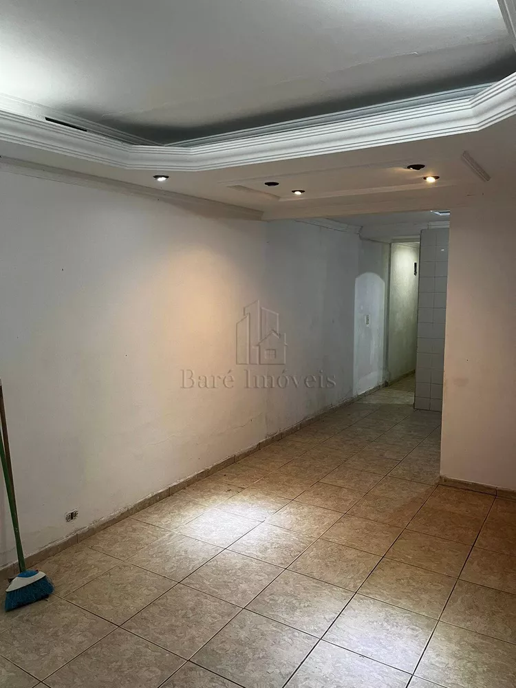 Casa à venda com 4 quartos, 250m² - Foto 1