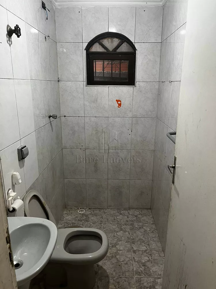 Casa à venda com 4 quartos, 250m² - Foto 4