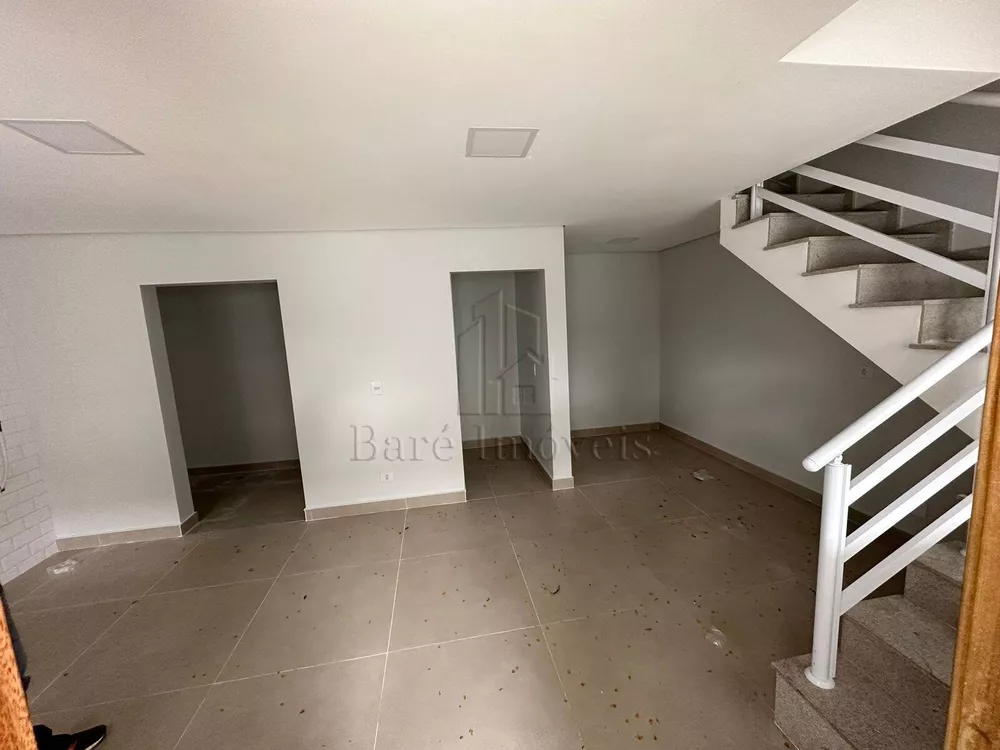 Sobrado à venda com 2 quartos, 70m² - Foto 2