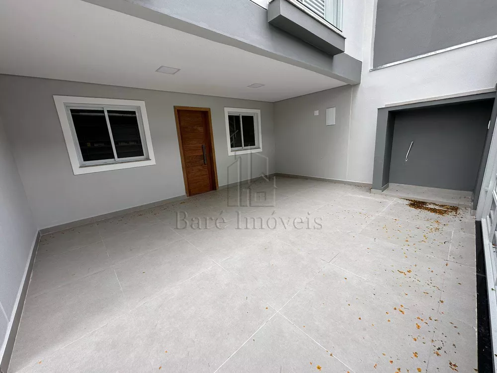 Sobrado à venda com 2 quartos, 70m² - Foto 1